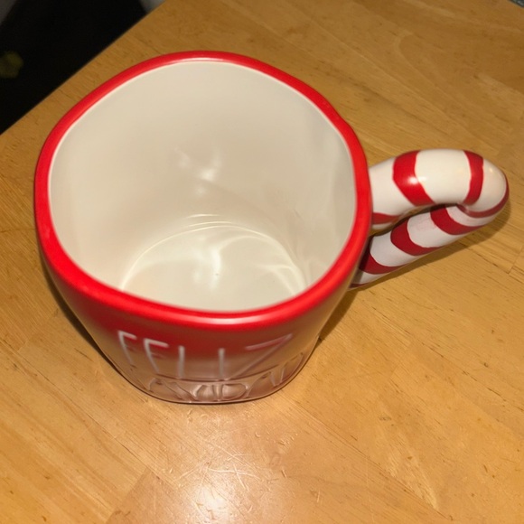 Rae Dunn | “Feliz Navidad” Mug w/ Candy Cane handle -160z- Brand New! - Picture 2 of 5